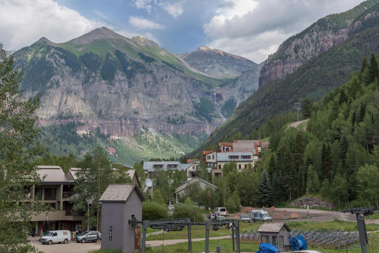 Apartment Slopeside Paradise Penthouse At Lift 7, Views, Fireplace, Deck, Hot Tub