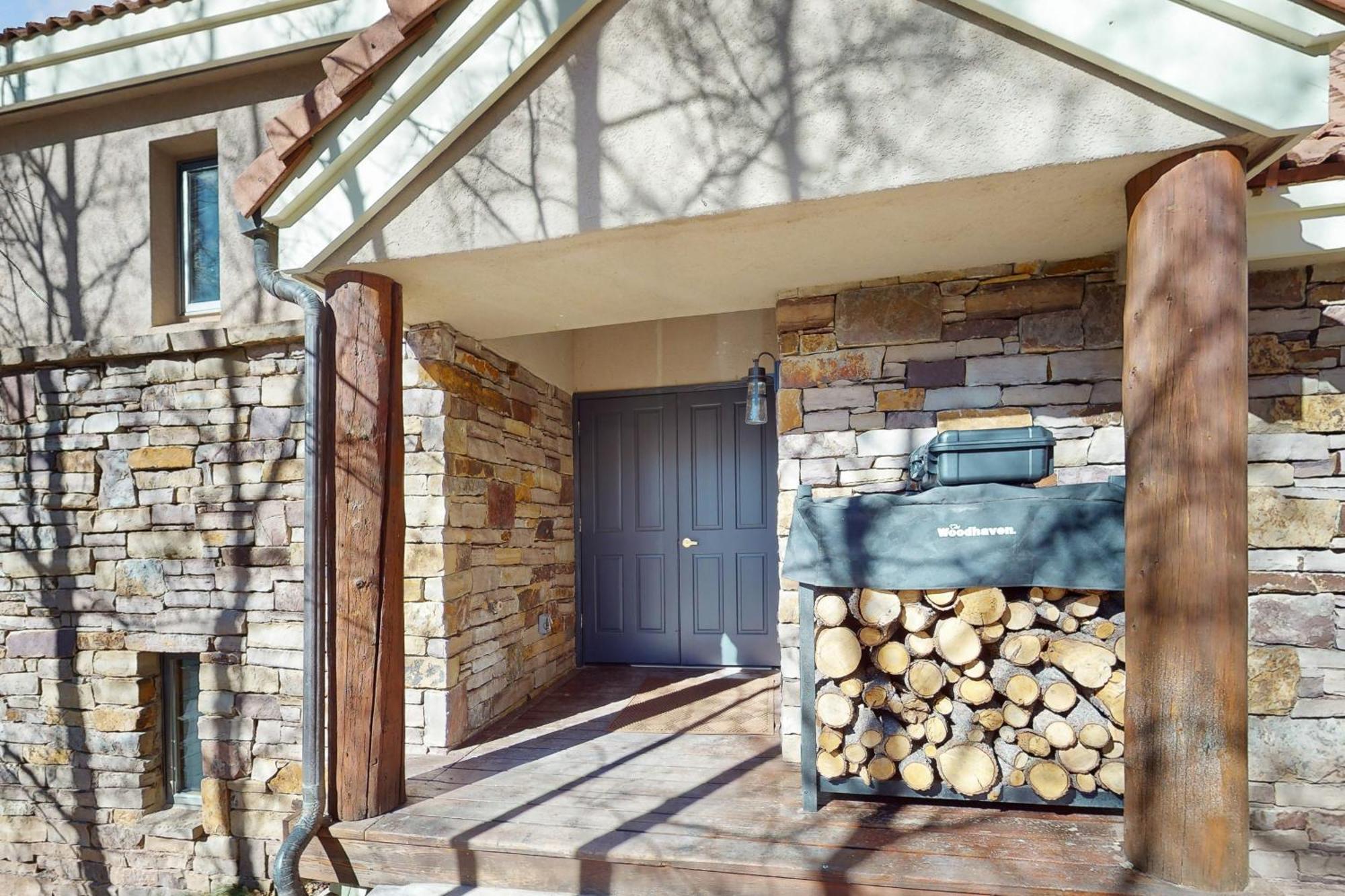 Crystal 10 - Sunny Ridge Holiday home