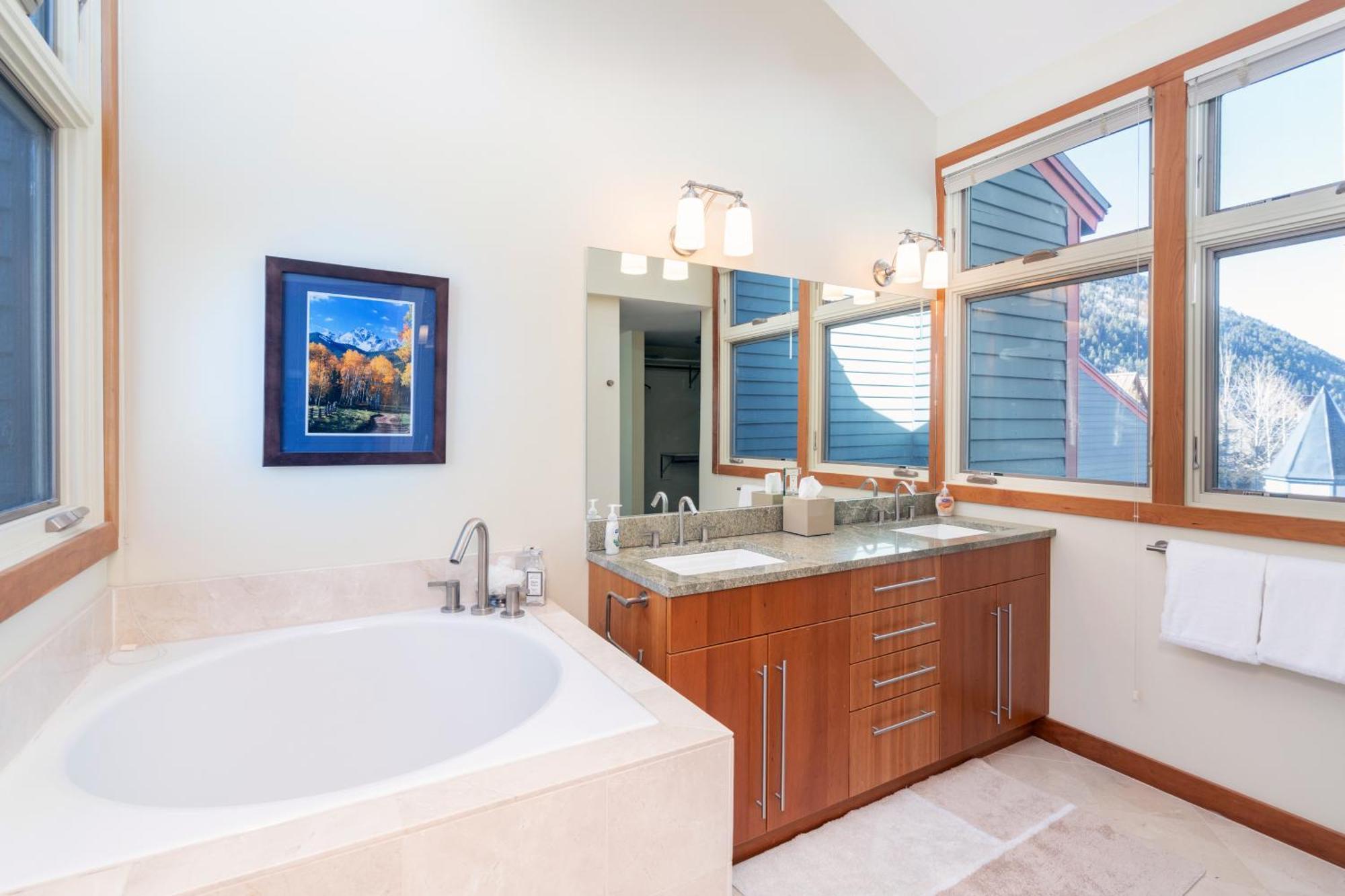 Holiday home Spacious 3 Bedroom Easy Walk To Grocery Store And Chairlift 7