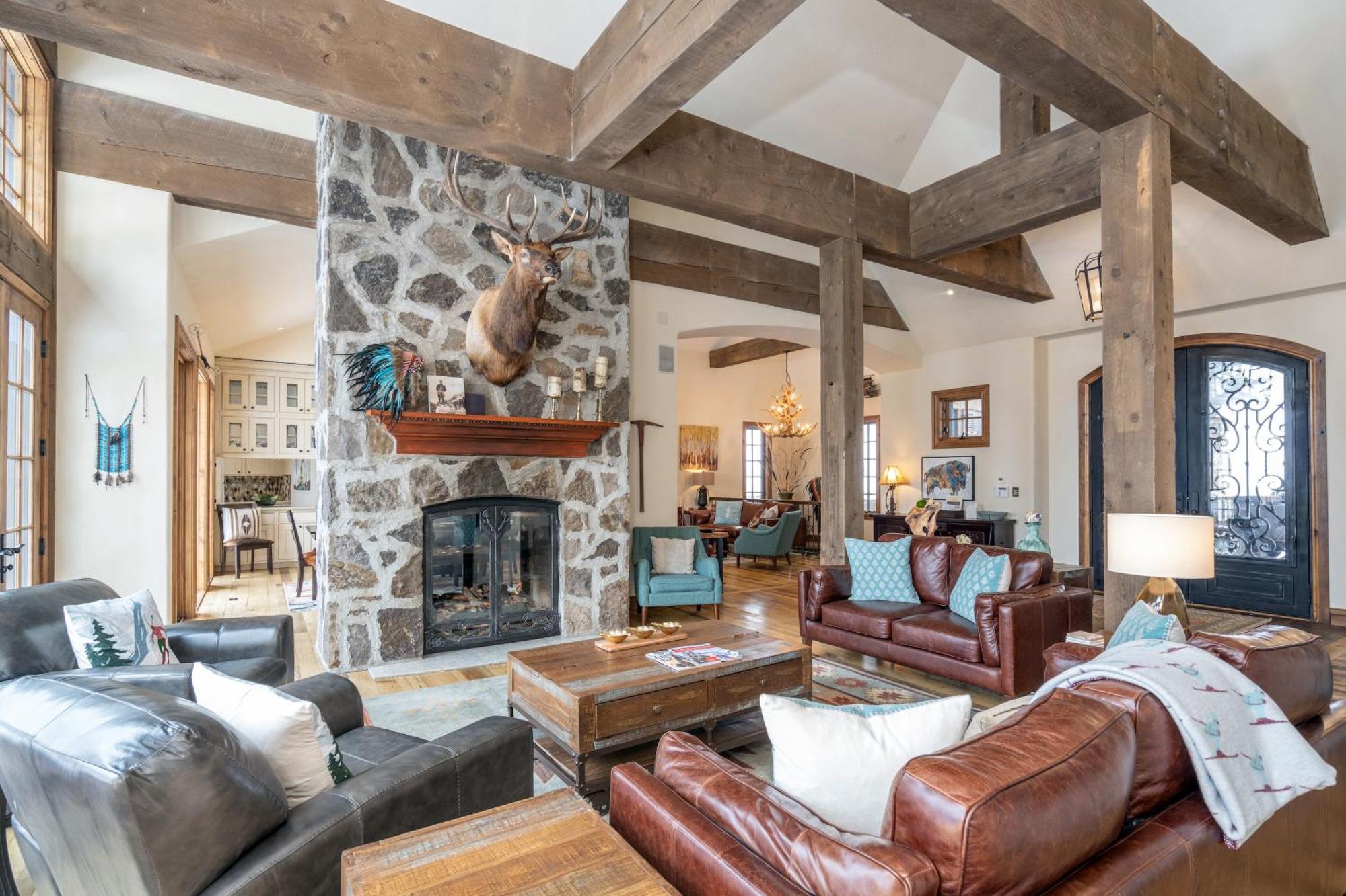 Chalet Twin Elk By Exceptional *