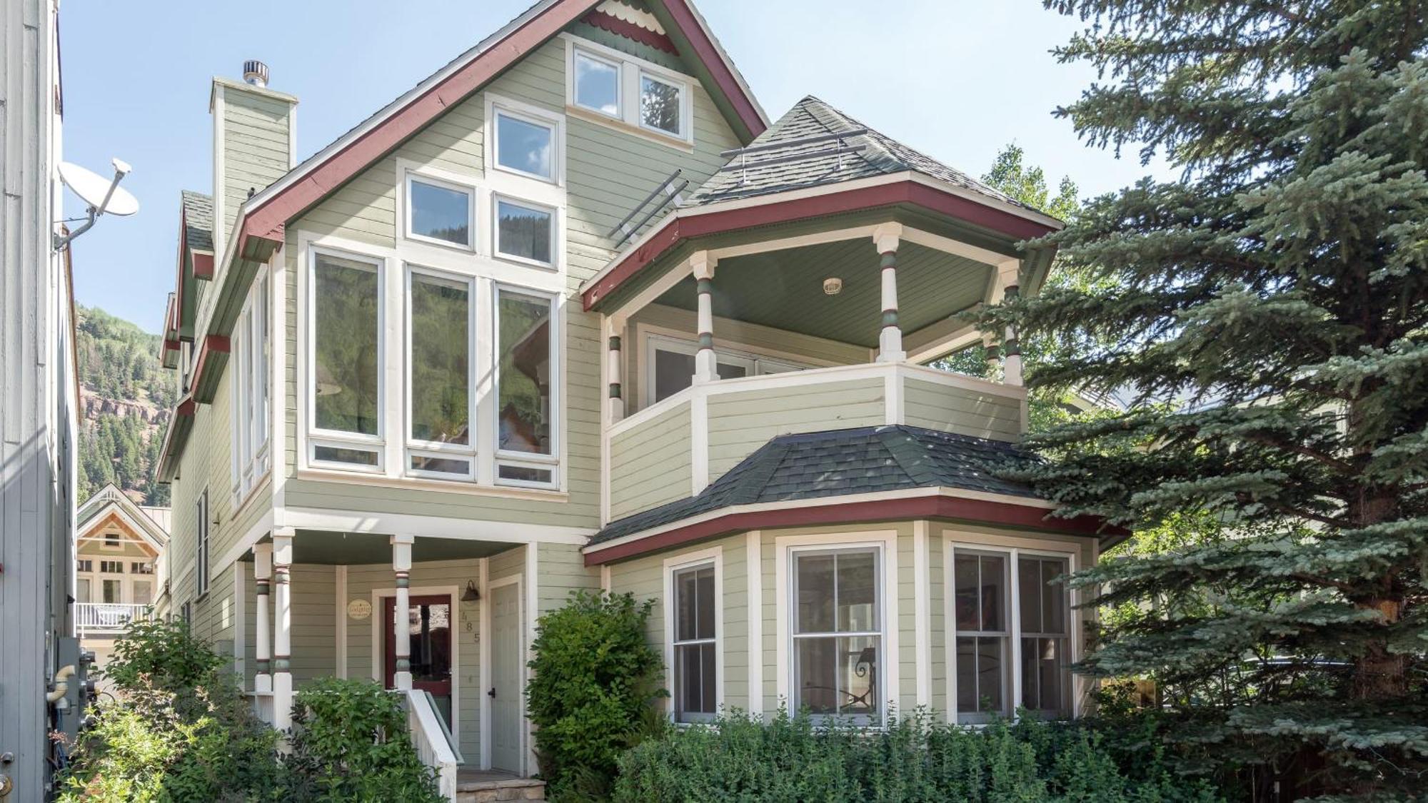 Holiday home Legacy House By Avantstay Beautiful 4bdr In Great Location W Hot Tub Telluride